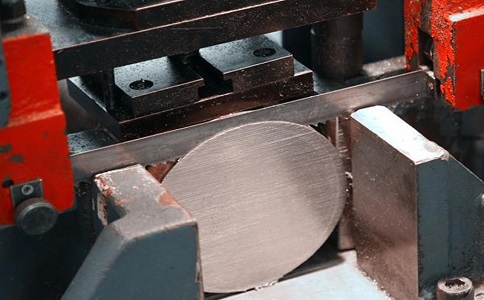 璧山影响双金属带锯条使用寿命的主要因素有哪些？